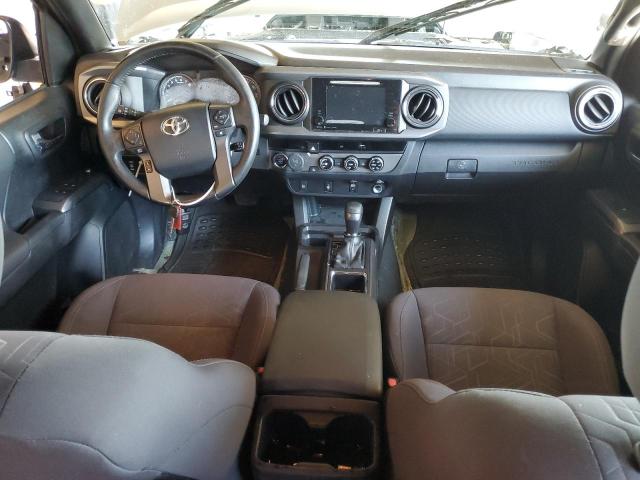 3TMAZ5CNXGM013313 - 2016 TOYOTA TACOMA DOUBLE CAB SILVER photo 8