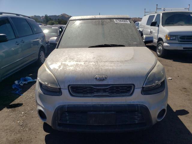 KNDJT2A53D7773110 - 2013 KIA SOUL SILVER photo 5