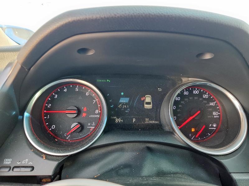 4T1B61HK5JU119669 - 2018 TOYOTA CAMRY XSE SILVER photo 9