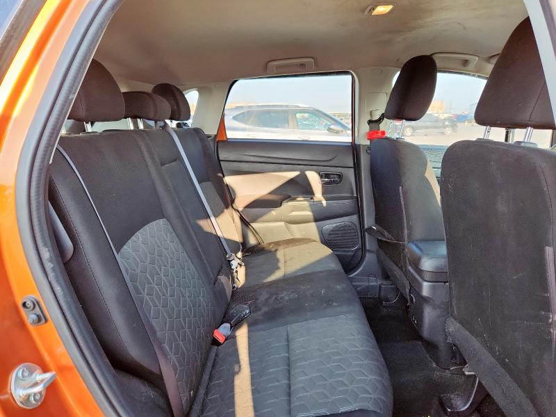 JA4APUAU8NU013159 - 2022 MITSUBISHI OUTLANDER ES ORANGE photo 11