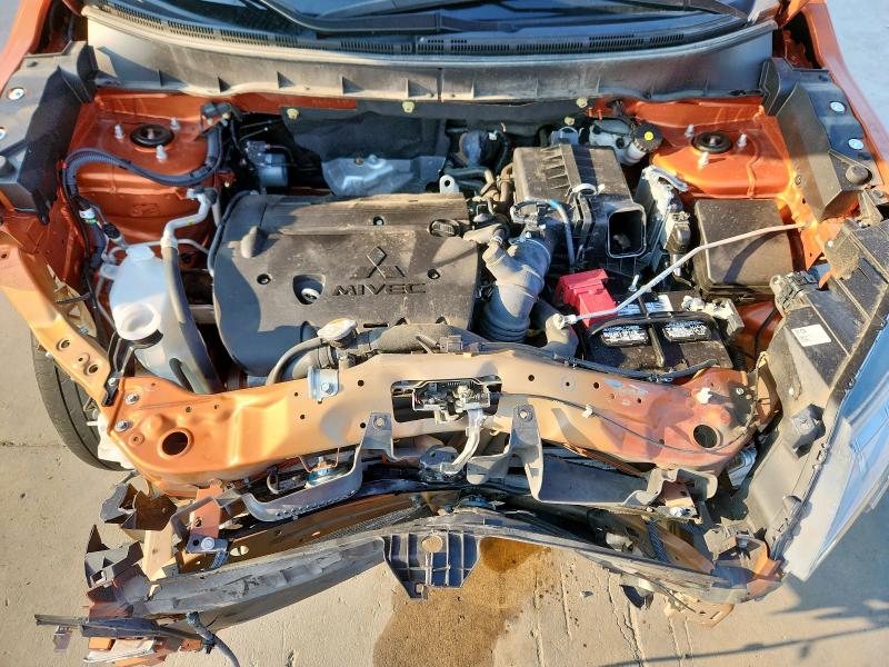 JA4APUAU8NU013159 - 2022 MITSUBISHI OUTLANDER ES ORANGE photo 12