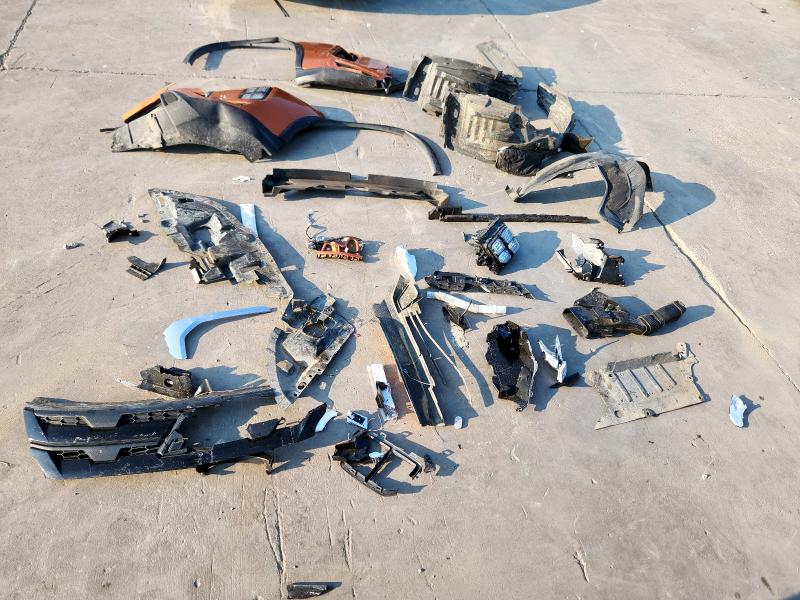 JA4APUAU8NU013159 - 2022 MITSUBISHI OUTLANDER ES ORANGE photo 13