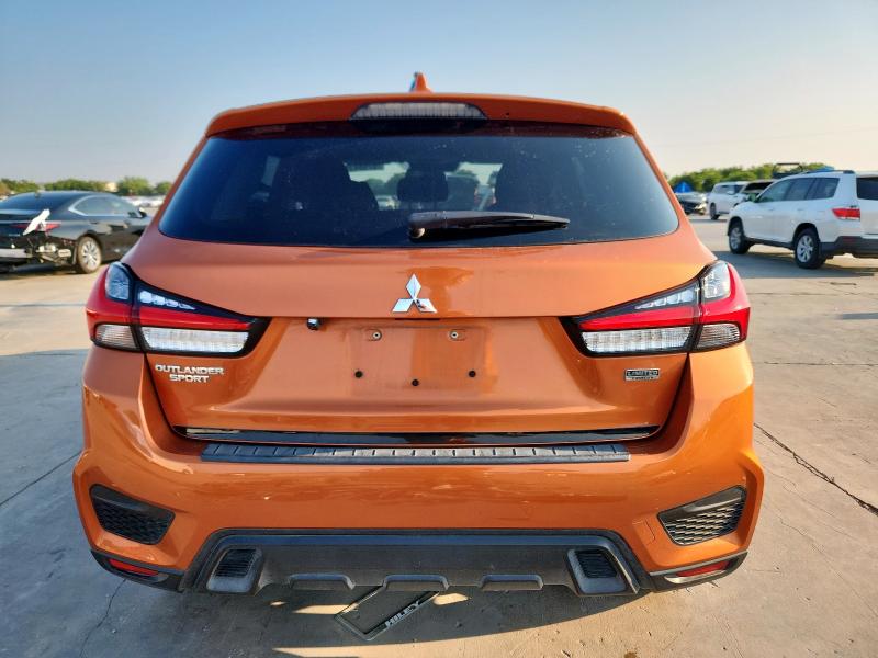 JA4APUAU8NU013159 - 2022 MITSUBISHI OUTLANDER ES ORANGE photo 6