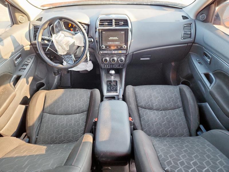 JA4APUAU8NU013159 - 2022 MITSUBISHI OUTLANDER ES ORANGE photo 8