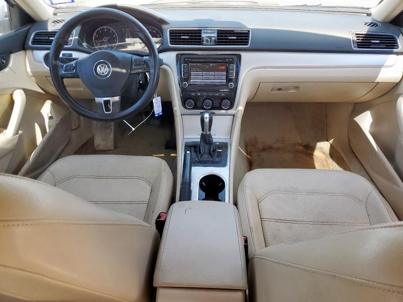 1VWBH7A33DC136286 - 2013 VOLKSWAGEN PASSAT SE თეთრი ფოტო 8