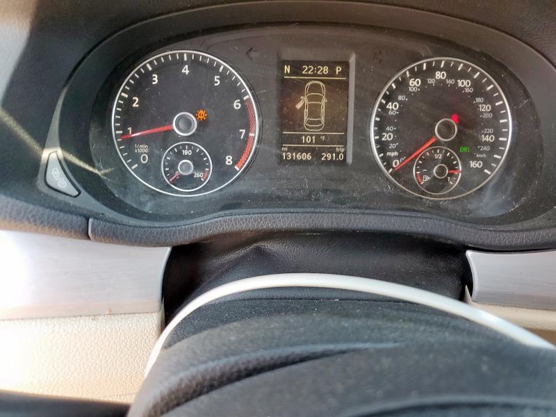 1VWBH7A33DC136286 - 2013 VOLKSWAGEN PASSAT SE თეთრი ფოტო 9