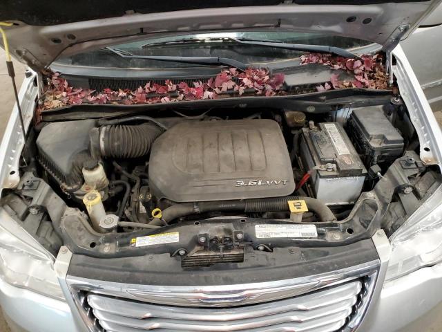 2A4RR8DG7BR607339 - 2012 CHRYSLER TOWN AND C TOURING L SILVER photo 12