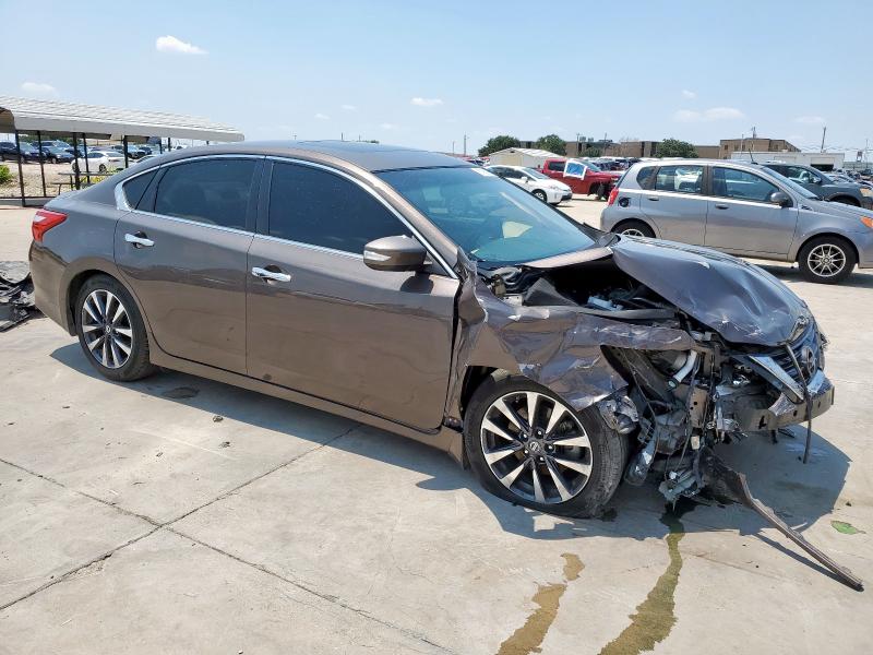 1N4AL3AP2GC129199 - 2016 NISSAN ALTIMA 2.5 棕色 照片 4