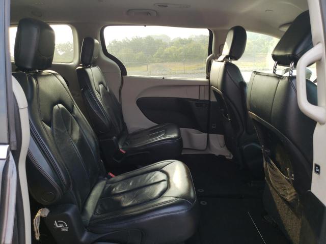 2C4RC1BG0HR642363 - 2017 CHRYSLER PACIFICA TOURING L GRAY photo 11