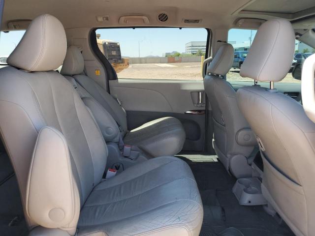 5TDYK3DCXBS013650 - 2011 TOYOTA SIENNA XLE SILVER photo 11