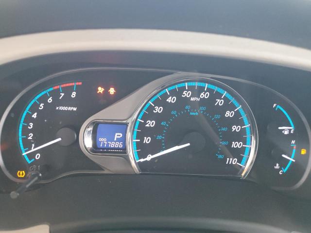 5TDYK3DCXBS013650 - 2011 TOYOTA SIENNA XLE SILVER photo 9