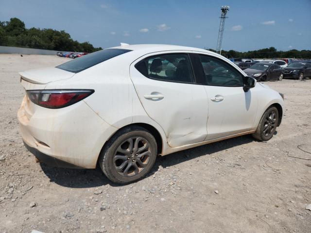 3MYDLBYV1KY519363 - 2019 TOYOTA YARIS L Ақ фото 3