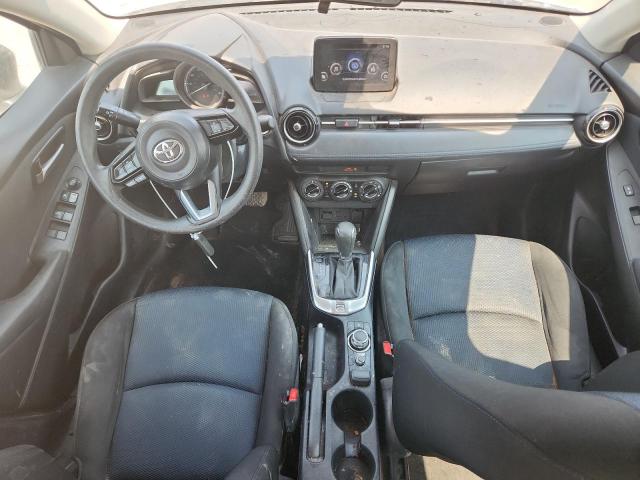 3MYDLBYV1KY519363 - 2019 TOYOTA YARIS L Ақ фото 8