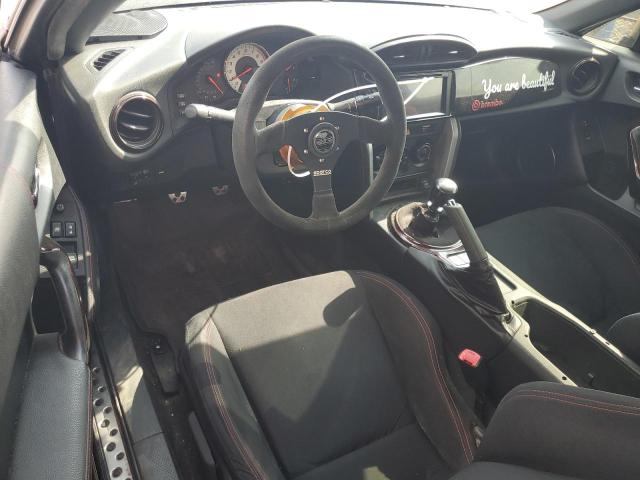 JF1ZNAA1XF9709910 - 2015 TOYOTA SCION FR-S შავი ფოტო 8