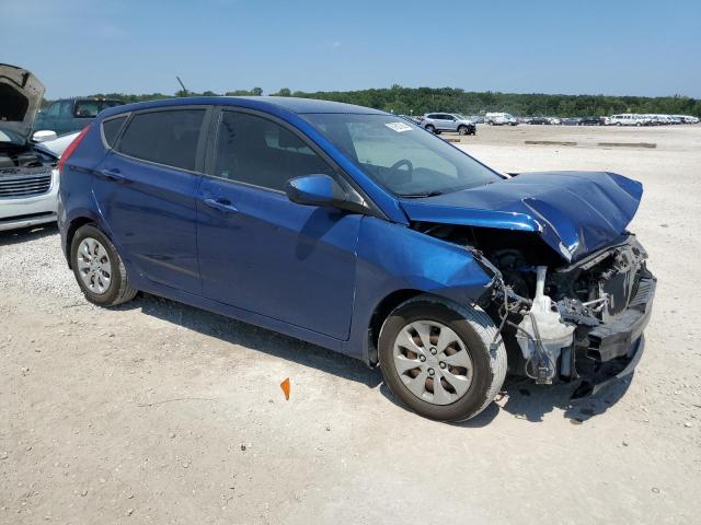KMHCT5AE7GU283510 - 2016 HYUNDAI ACCENT SE Blau Foto 4