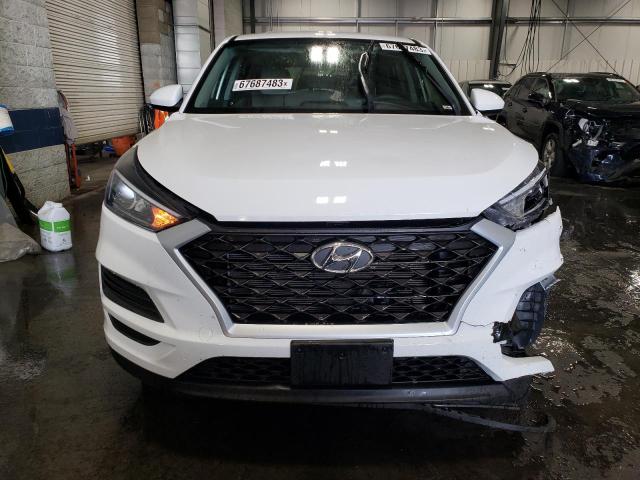 KM8J2CA41KU916856 - 2019 HYUNDAI TUCSON SE WHITE photo 5