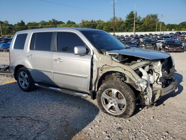 5FNYF3H44CB034684 - 2012 HONDA PILOT EX SILVER photo 4