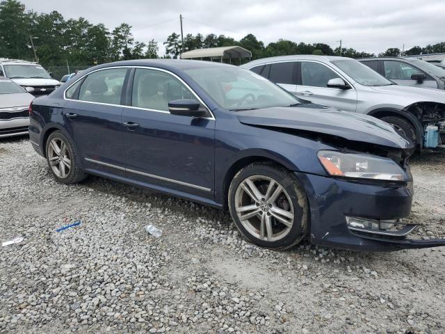 1VWCS7A34EC017086 - 2014 VOLKSWAGEN PASSAT SEL BLUE photo 4