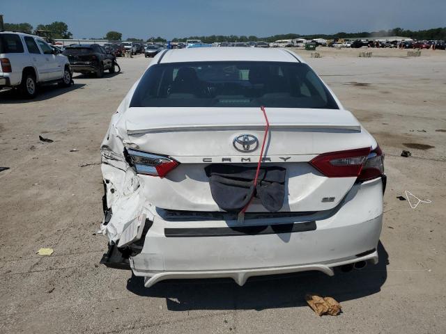 4T1B11HK0JU031675 - 2018 TOYOTA CAMRY L WHITE photo 6