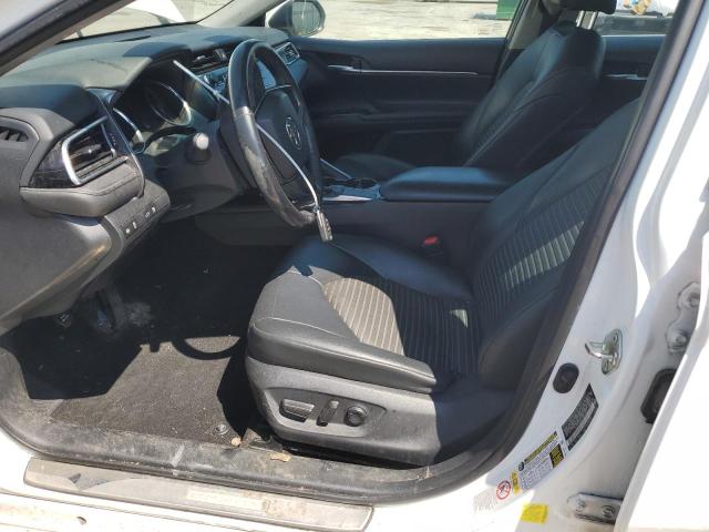 4T1B11HK0JU031675 - 2018 TOYOTA CAMRY L WHITE photo 7