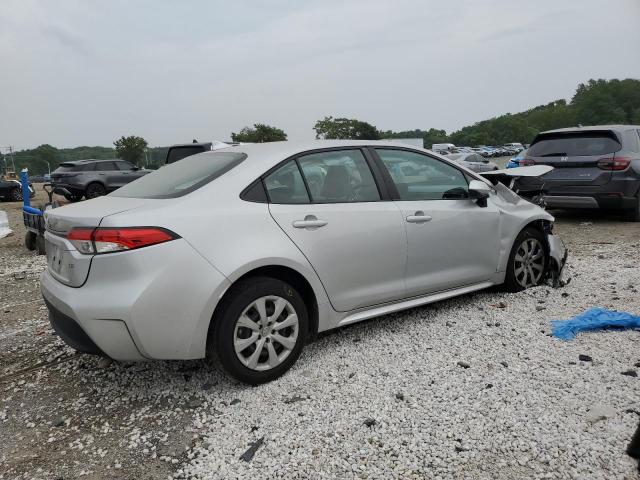 5YFB4MDE8PP013329 - 2023 TOYOTA COROLLA LE SILVER photo 3