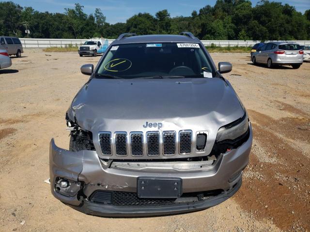 1C4PJLCX8KD284642 - 2019 JEEP CHEROKEE LATITUDE SILVER photo 5