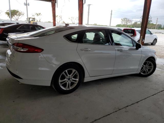 3FA6P0HD4JR259059 - 2018 FORD FUSION SE WHITE photo 3