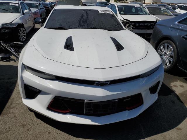 1G1FE1R77J0188625 - 2018 CHEVROLET CAMARO SS WHITE photo 5