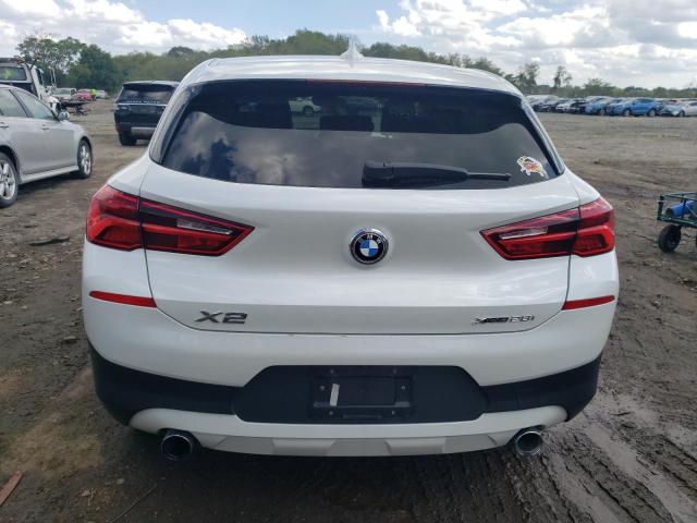 WBXYJ5C36JEF79041 - 2018 BMW X2 XDRIVE28I WHITE photo 6