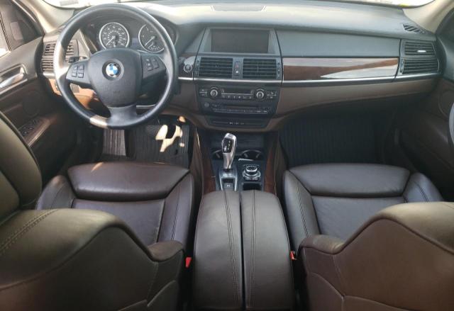 5UXFF0C5XALT77451 - 2010 BMW X5 XDRIVE35D WHITE photo 8