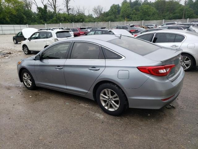 5NPE24AF6FH003085 - 2015 HYUNDAI SONATA SE 银色 照片 2