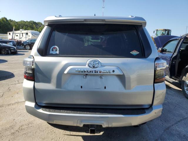 JTEBU5JR9J5567170 - 2018 TOYOTA 4RUNNER SR5/SR5 PREMIUM 银色 照片 6