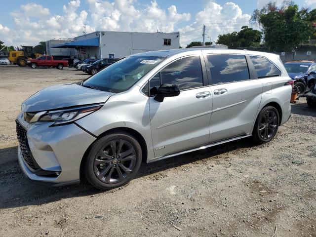 5TDXRKECXMS024795 - 2021 TOYOTA SIENNA XSE SILVER photo 1