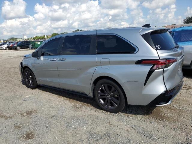 5TDXRKECXMS024795 - 2021 TOYOTA SIENNA XSE SILVER photo 2