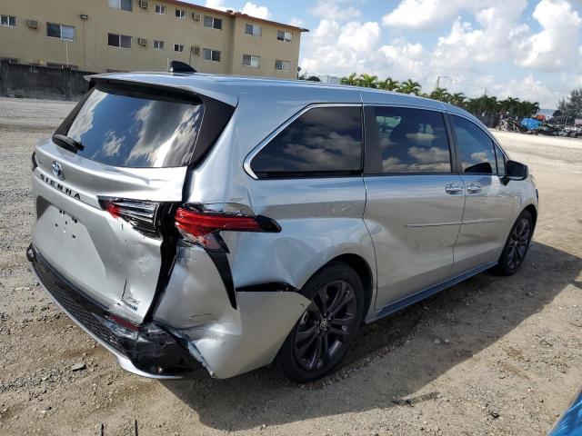 5TDXRKECXMS024795 - 2021 TOYOTA SIENNA XSE SILVER photo 3