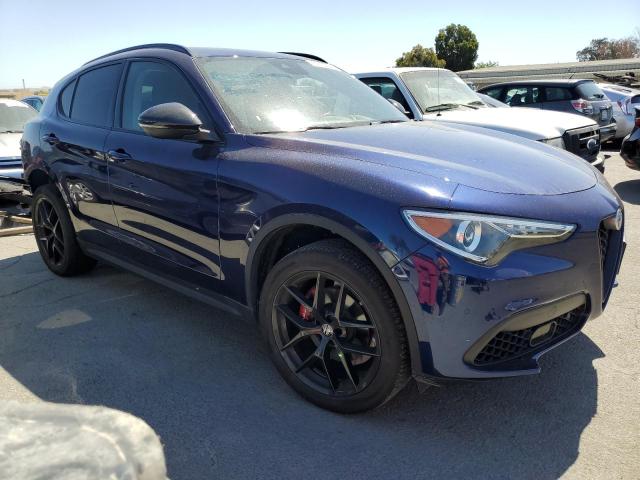 ZASPAJAN1L7C92577 - 2020 ALFA ROMEO STELVIO BLUE photo 4