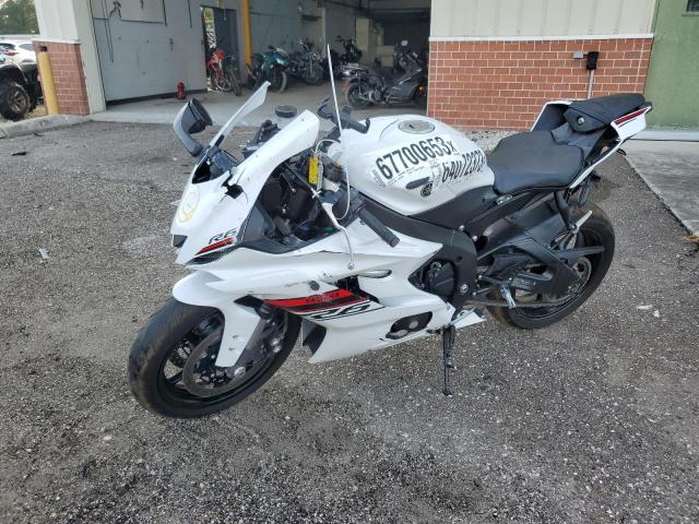 JYARJ28E9KA005092 - 2019 YAMAHA YZFR6 WHITE photo 2