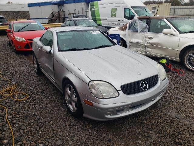 WDBKK65F43F283165 - 2003 MERCEDES-BENZ SLK 320 SILVER photo 4