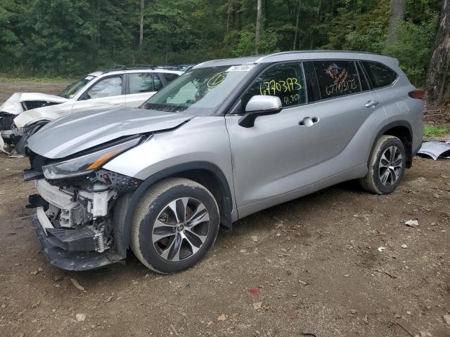 5TDGZRBH1MS130089 - 2021 TOYOTA HIGHLANDER XLE SILVER photo 1