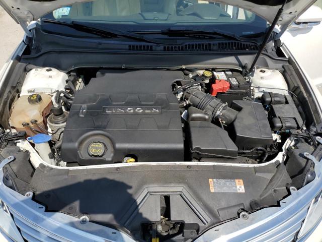 3LN6L2JK3FR623694 - 2015 LINCOLN MKZ WHITE photo 11