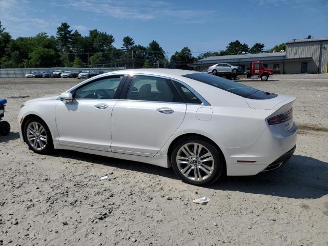3LN6L2JK3FR623694 - 2015 LINCOLN MKZ WHITE photo 2