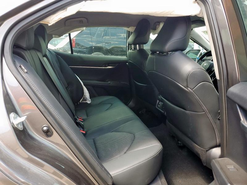 4T1F11AK8RU874997 - 2024 TOYOTA CAMRY XLE GRAY photo 10