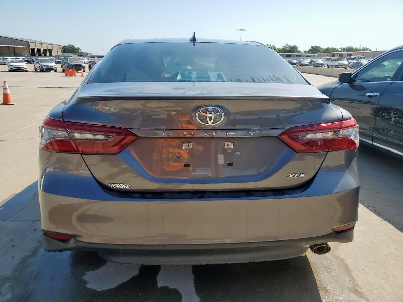 4T1F11AK8RU874997 - 2024 TOYOTA CAMRY XLE GRAY photo 6