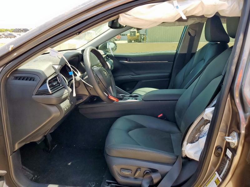 4T1F11AK8RU874997 - 2024 TOYOTA CAMRY XLE GRAY photo 7