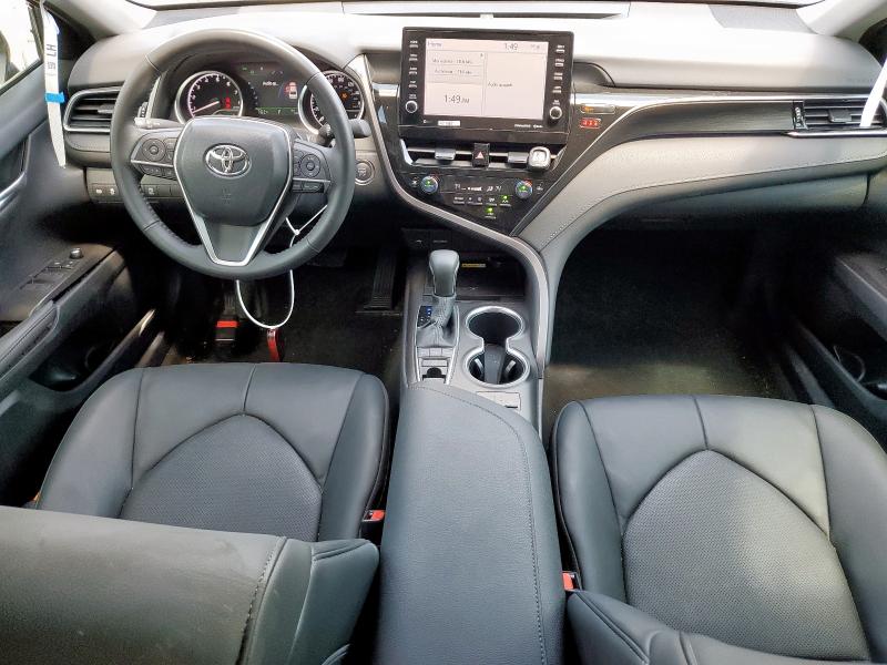 4T1F11AK8RU874997 - 2024 TOYOTA CAMRY XLE GRAY photo 8