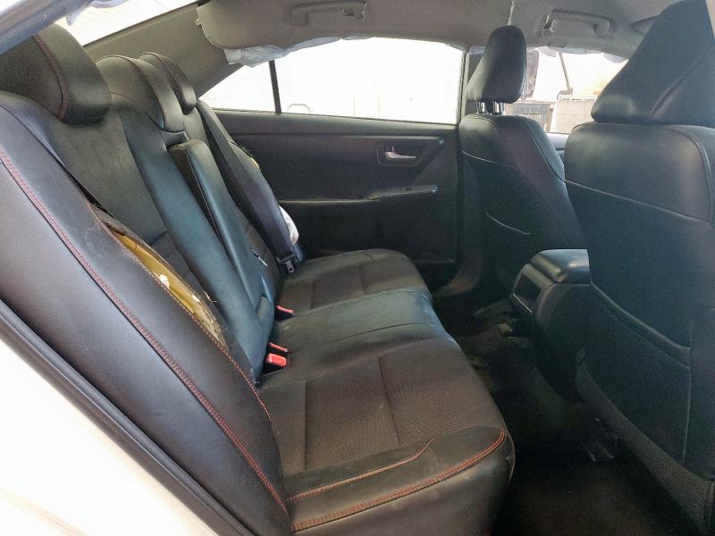 4T1BF1FKXHU717222 - 2017 TOYOTA CAMRY LE 白色 照片 10