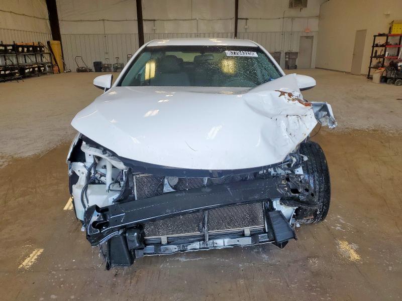 4T1BF1FKXHU717222 - 2017 TOYOTA CAMRY LE 白色 照片 5