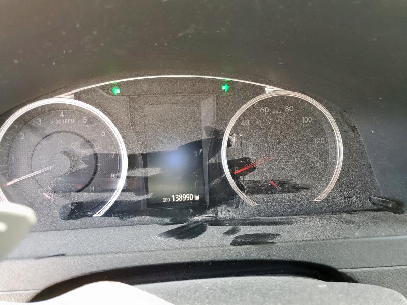 4T1BF1FKXHU717222 - 2017 TOYOTA CAMRY LE 白色 照片 9