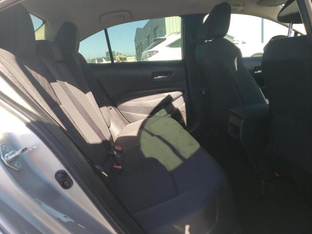 JTDEPRAE9LJ107725 - 2020 TOYOTA COROLLA LE 银色 照片 10