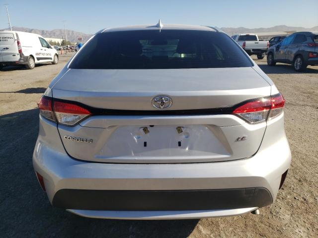 JTDEPRAE9LJ107725 - 2020 TOYOTA COROLLA LE 银色 照片 6